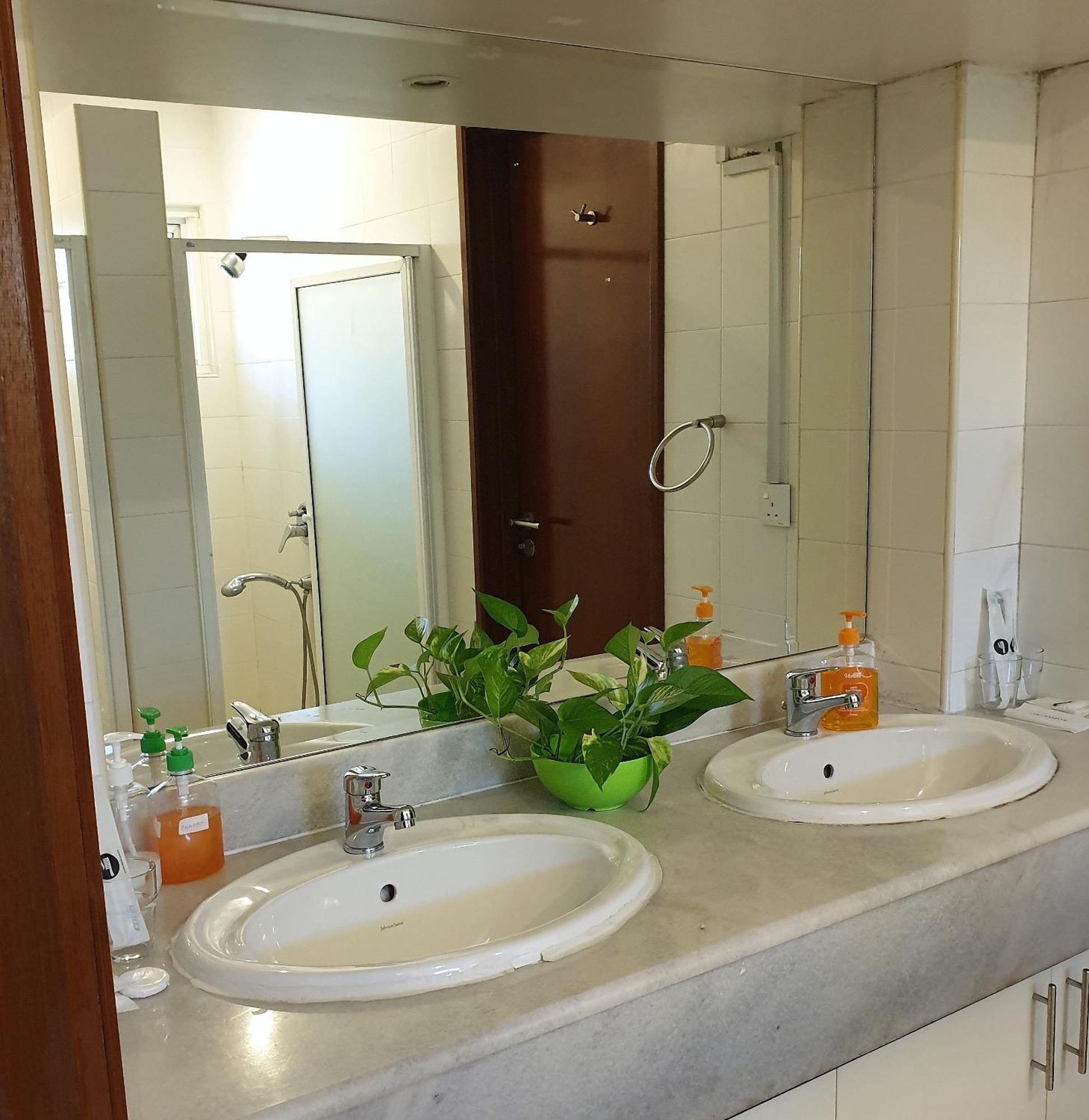 5 Twenty @ Ampang Hilir Hotell Kuala Lumpur Exteriör bild